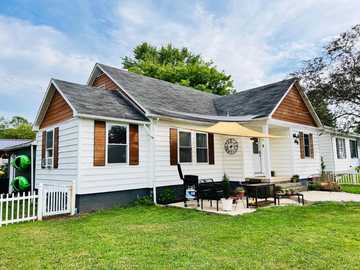 Lakewoods Cottage Clintondale Exterior photo